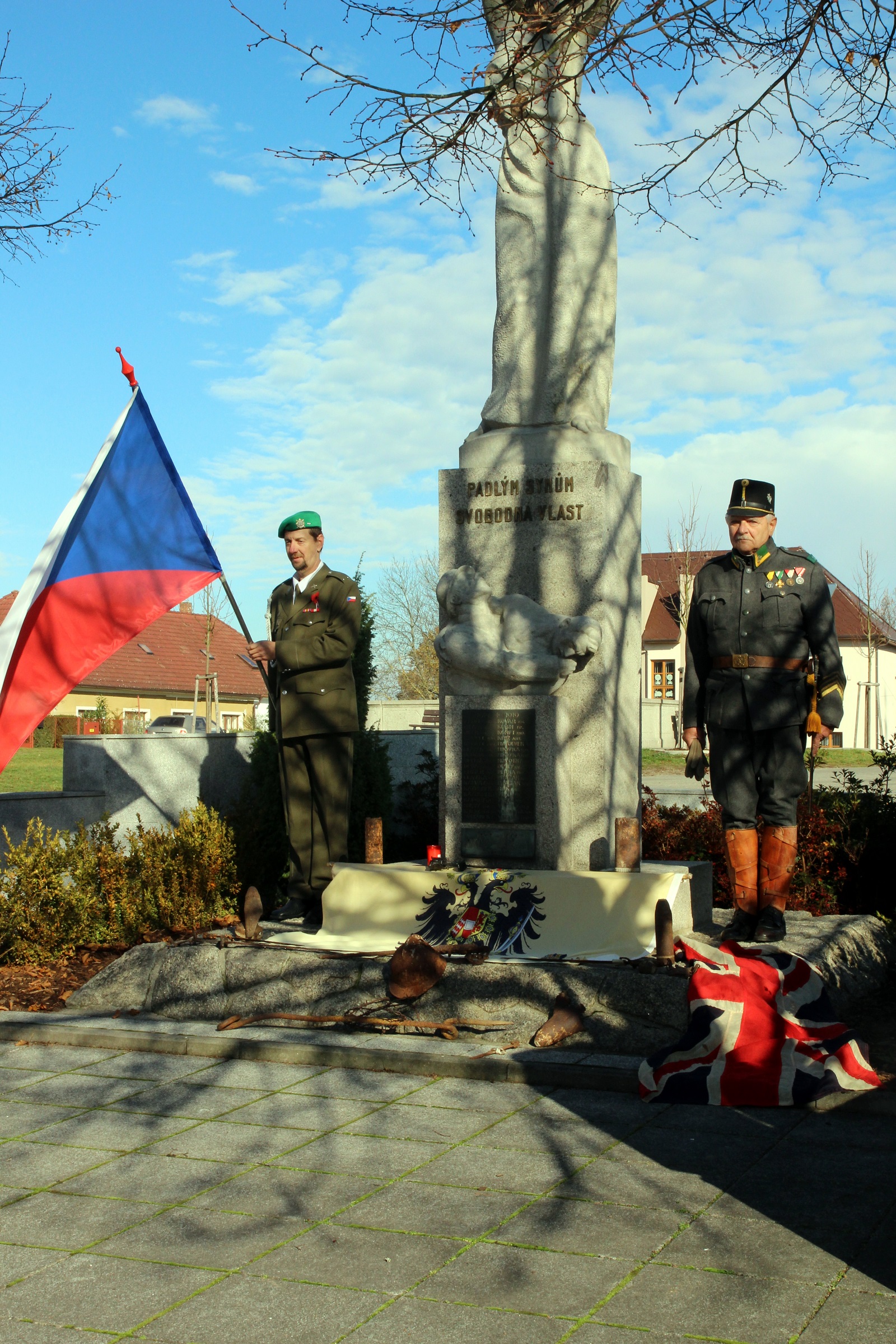 100. výročí od konce 1. světové války,pocta obětem u pomníku